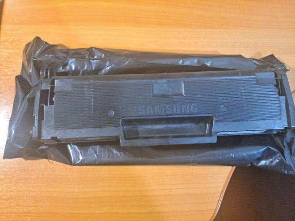 МФУ лазерный Samsung SCX-3400 с новым картриджем. И еще один в подарок но его надо запралять.