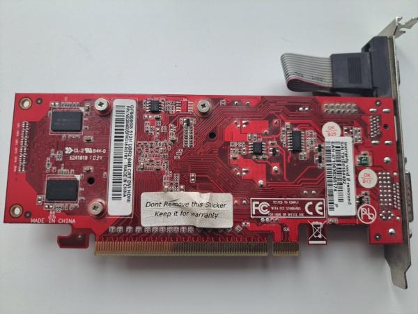 видоекарта GeForce 8400GS